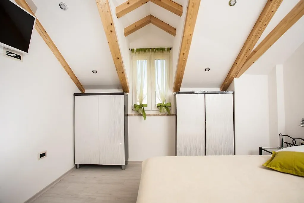 Apartments & Room Kartolina Croatia