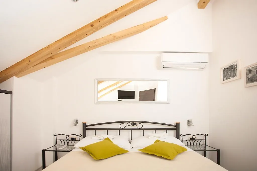 Apartments & Room Kartolina Croatia