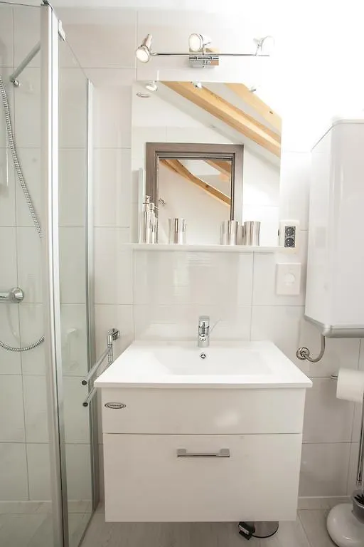 Apartments & Room Kartolina Croatia